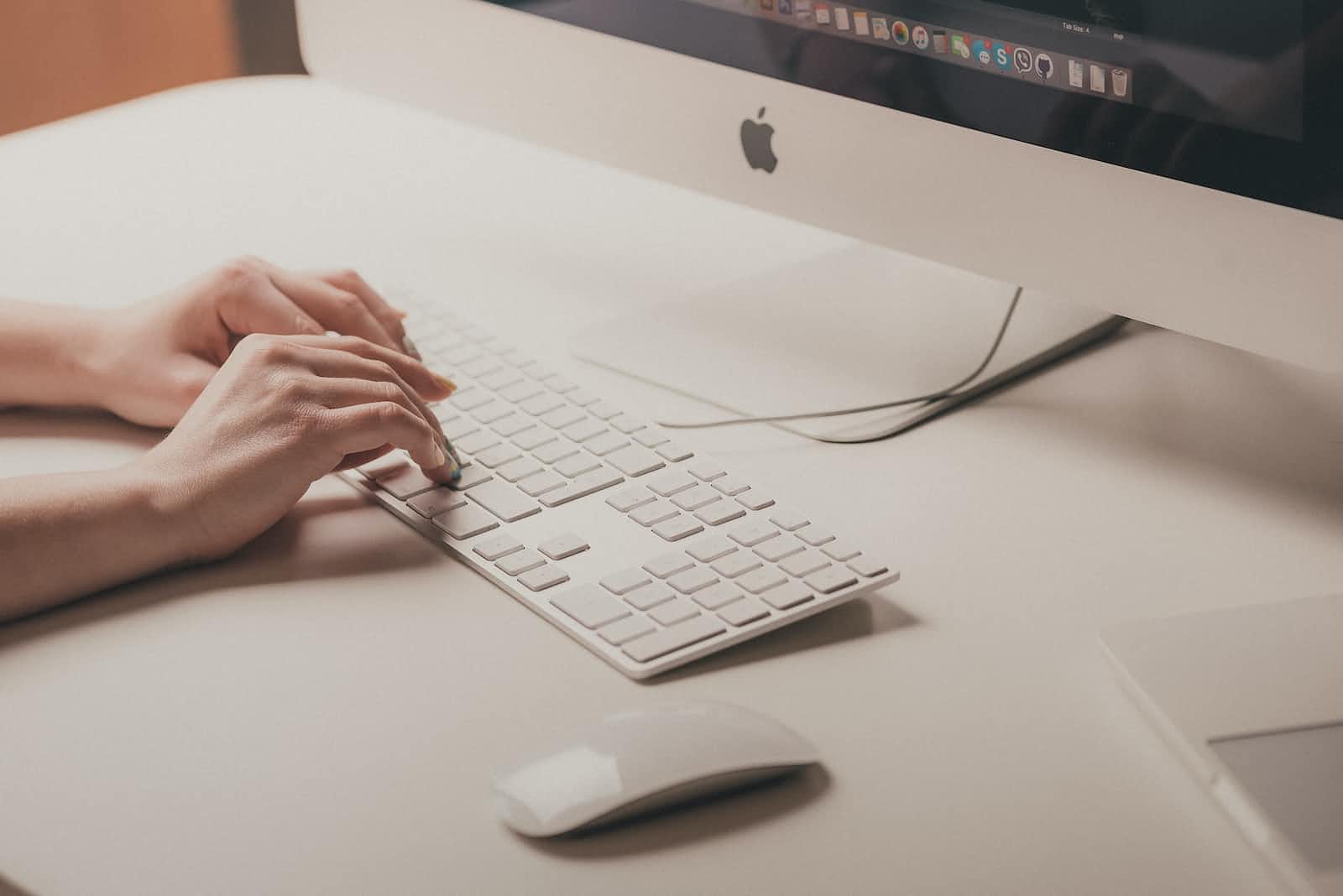 [Typescript OOP 3/3] Type safety with Interfaces, types, and enums